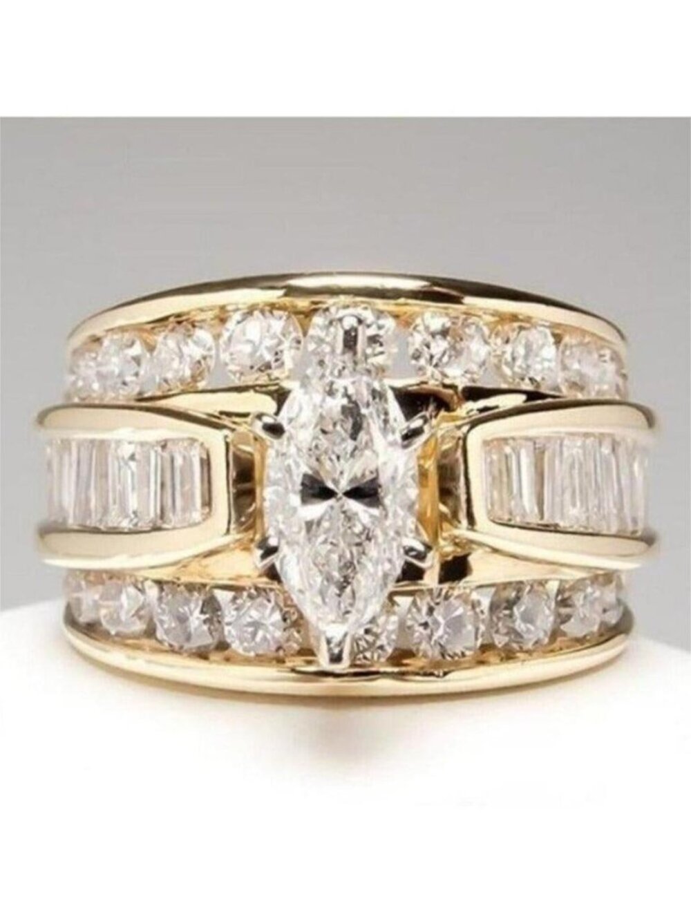 WEDDING RING size 6 - Picture 2 of 12